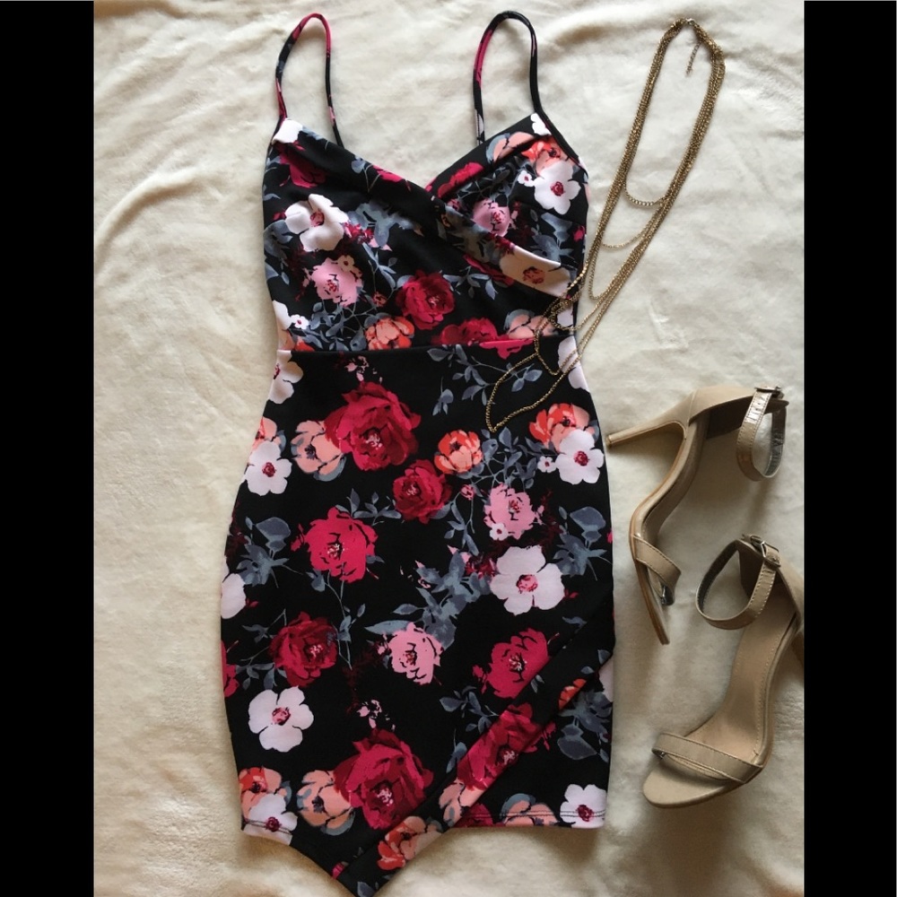 NWOT Charlotte Russe floral dress